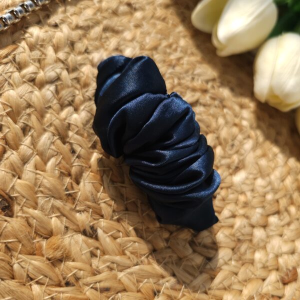 dark blue french barrette clips