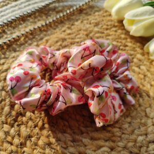 Printed satin scrunchie